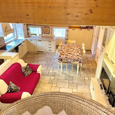 Sweet Apartment